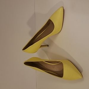 BCBGeneration Womens Yellow Pumps with 3" heels